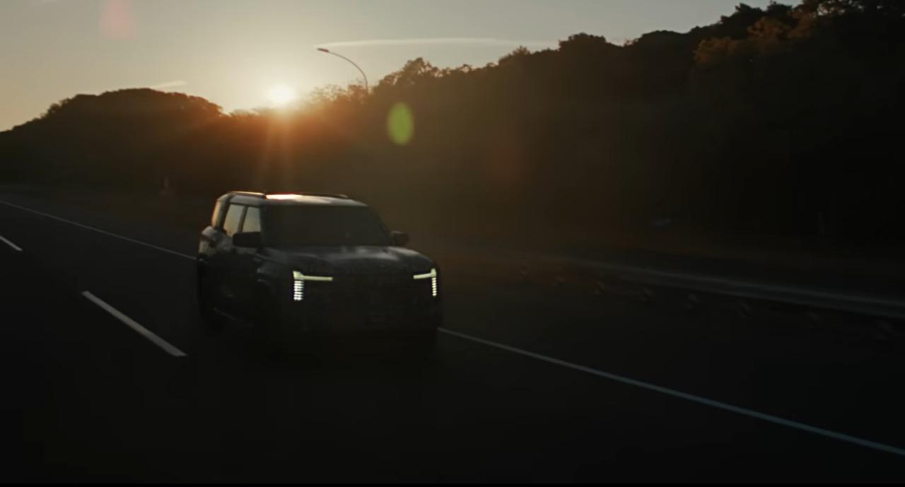 Mitsubishi тизерит обновленный Pajero